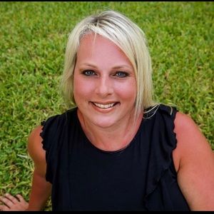 Meet your Posher, Janelle